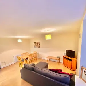  Apartment 2 Bed In Centre